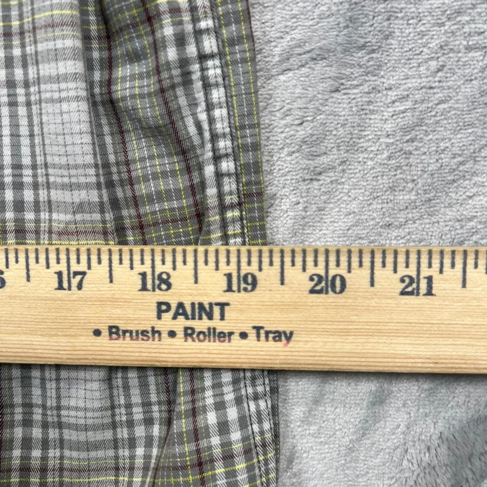 The North Face Button Down Shirt Mens M Grey Plaid Tekware Short Sleeve Pocket